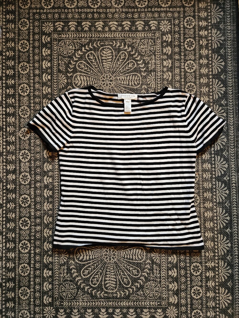 Jones New York striped tee large